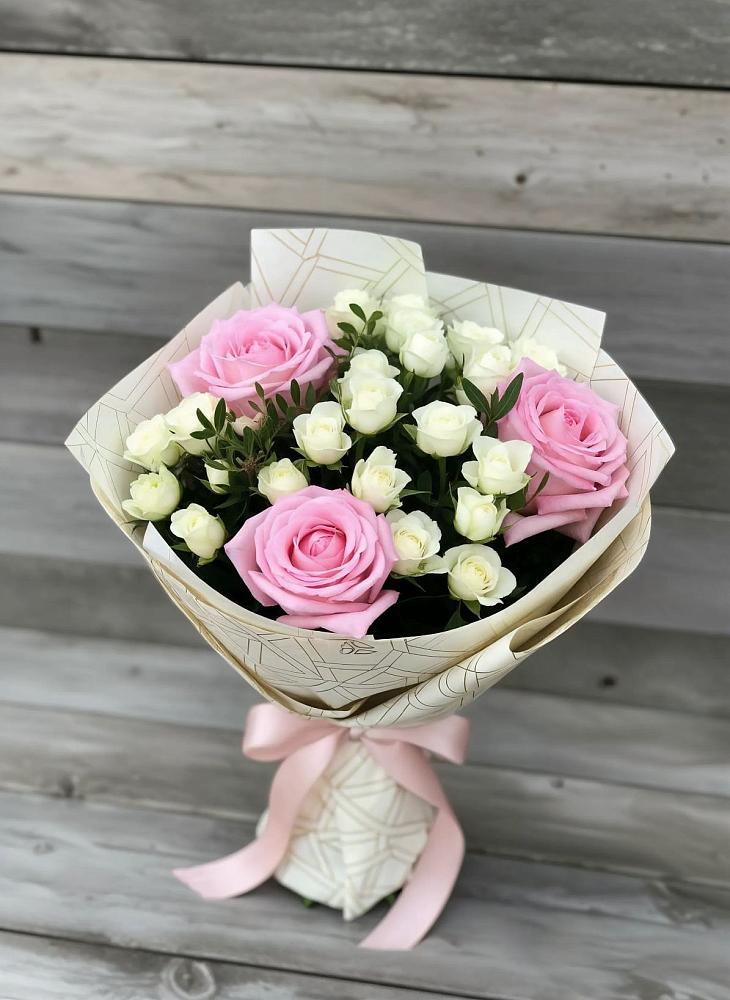Букет цветов из: Розы в Каменнобродской