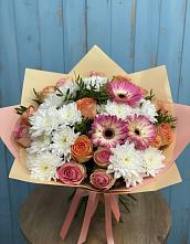 Букет цветов из:  Розы, Герберы и Хризантемы в Каменнобродской