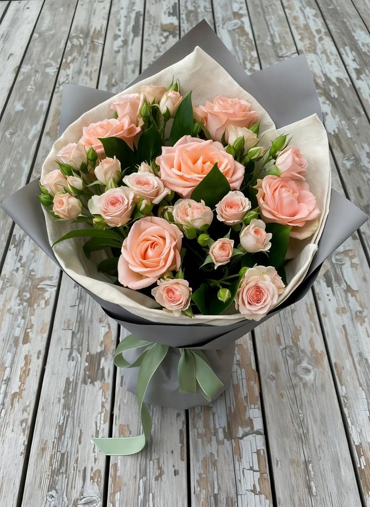 Букет цветов из: Розы в Каменнобродской
