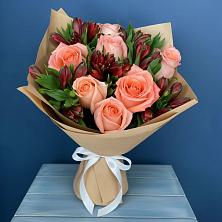 Букет цветов из:  Розы и Альстромерии в Каменнобродской