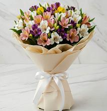 Букет цветов из:  Альстромерии в Каменнобродской