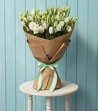 Букет цветов из:  Лизиантусы в Каменнобродской