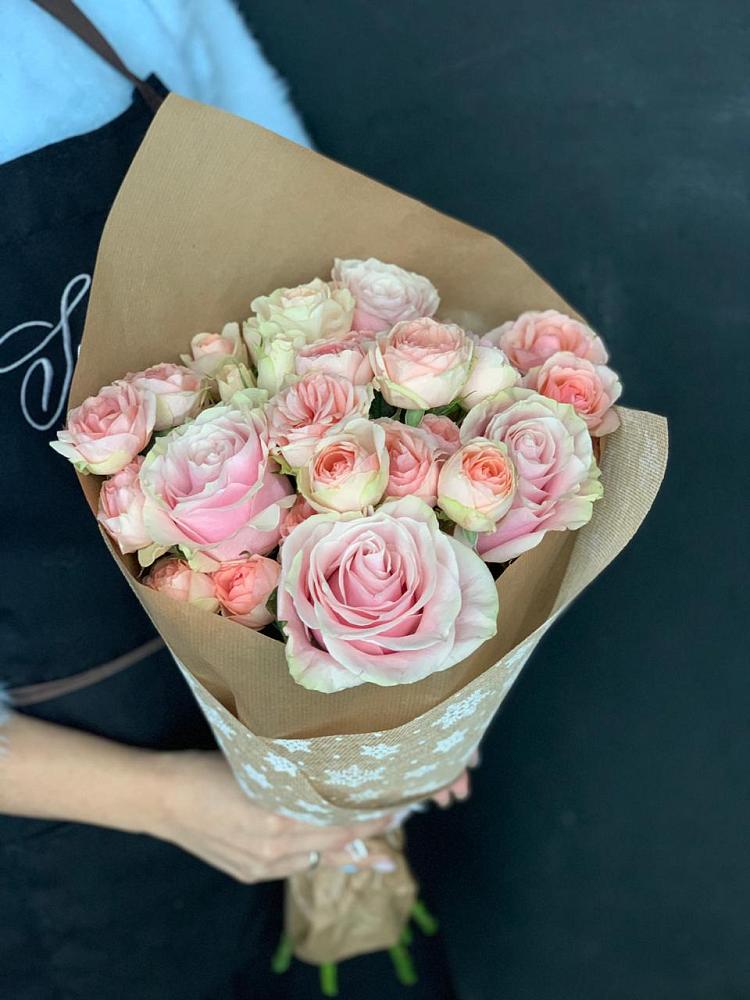 Букет цветов из: Хризантемы и Розы в Каменнобродской