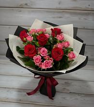Букет цветов из:  Розы в Каменнобродской