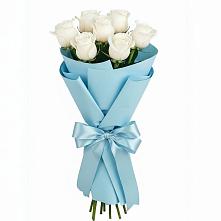 Букет 7 белых роз Проуд в Каменнобродской