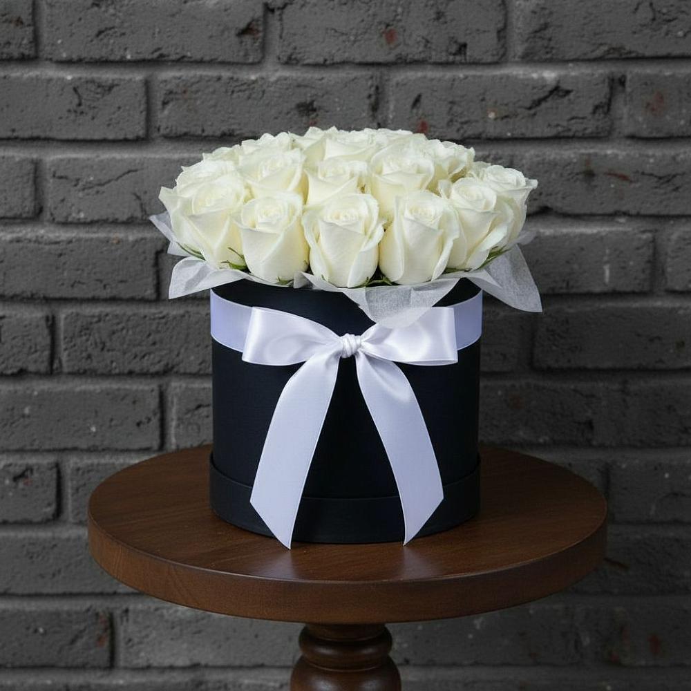 Цветочная композиция из Розы в шляпной коробке в Каменнобродской