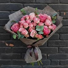 Букет цветов из:  Розы в Каменнобродской